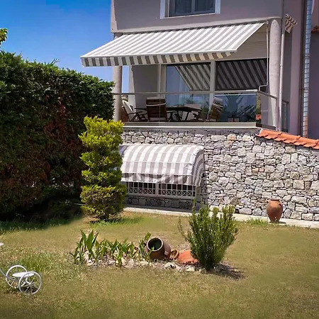 Вилла Only Blue Kariani